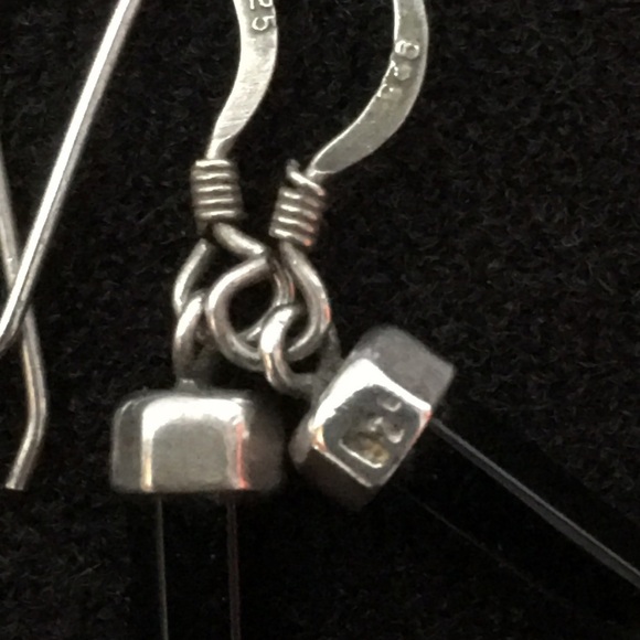 Sterling silver Onyx Hexagon Prism Earrings - Picture 4 of 7